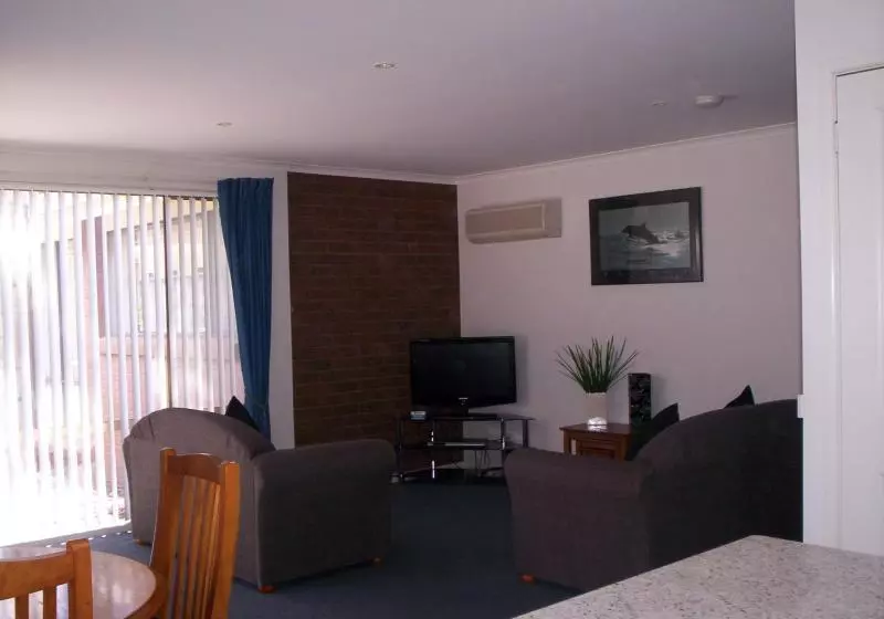 Отель Anchorbell Holiday Apartments