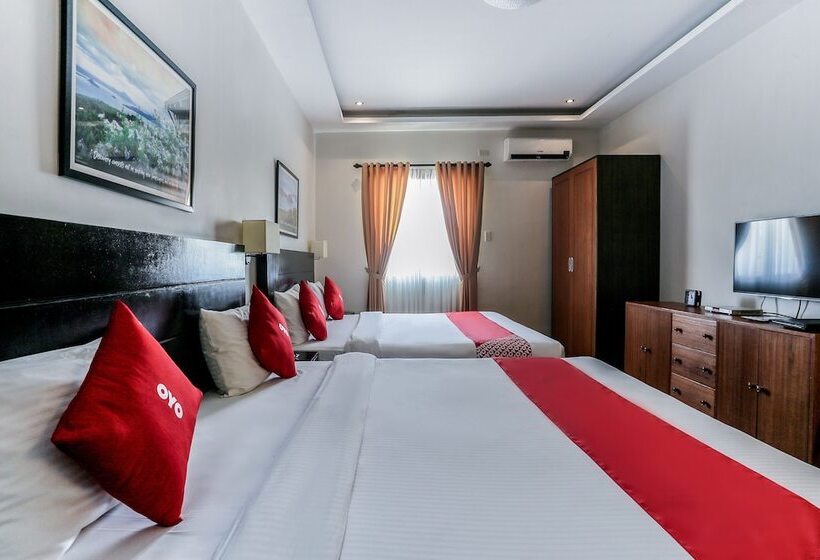 Отель Capital O 642 The Junction Tagaytay