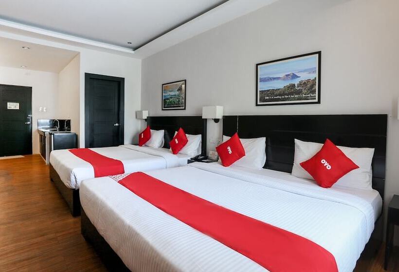 Отель Capital O 642 The Junction Tagaytay