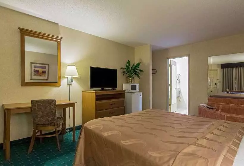 هتل Quality Inn