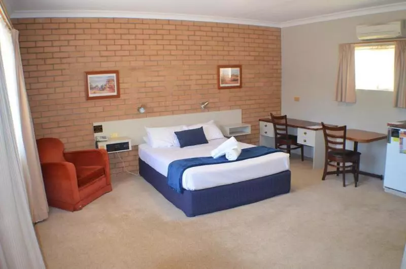هتل Deer Park Motor Inn Armidale