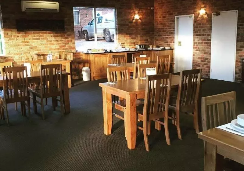 هتل Deer Park Motor Inn Armidale