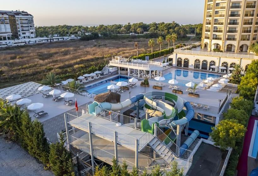 J'Adore Deluxe Hotel & Spa - Ultra All Inclusive