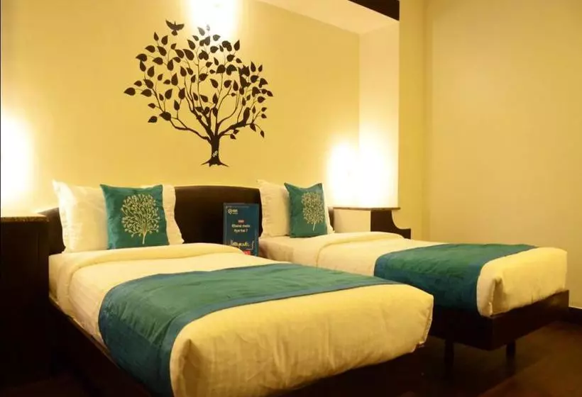 ホテル Oyo Rooms Near Laxminarayan Theatre Swargate