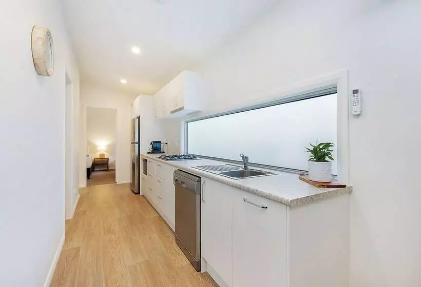 Отель Reflections Massy Greene   Holiday Park