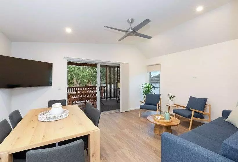 Отель Reflections Massy Greene   Holiday Park