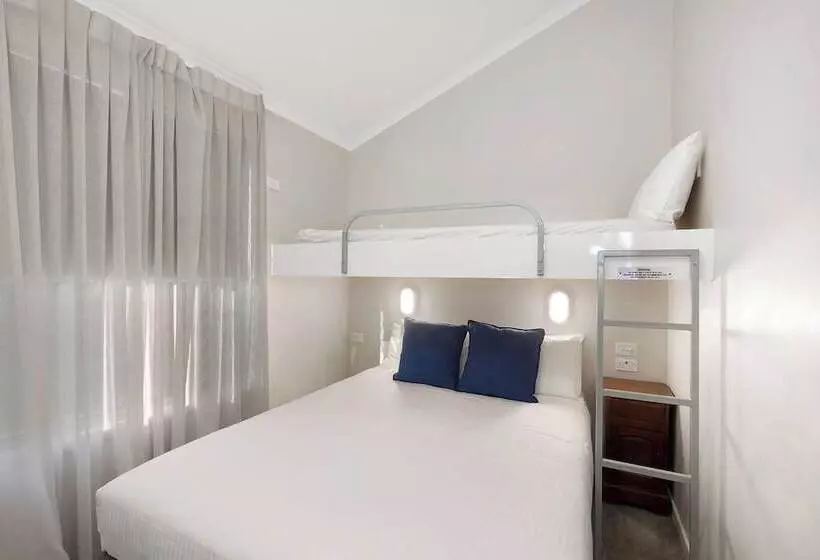 Отель Reflections Massy Greene   Holiday Park