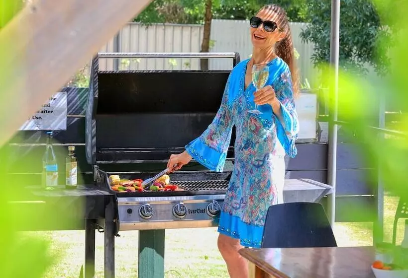 ホテル Rose City Motor Inn