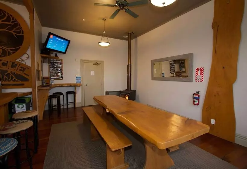 酒店 Station Lodge