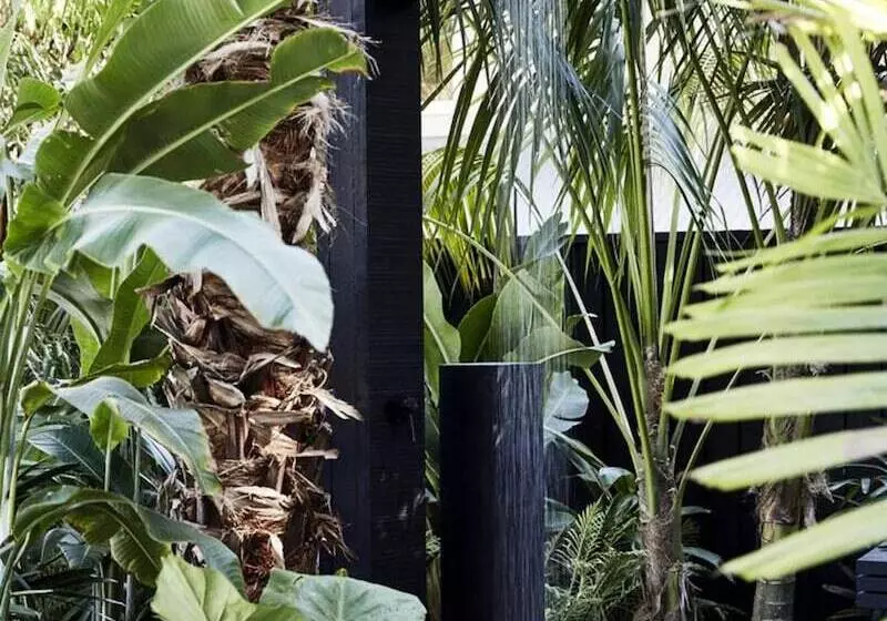 ホテル The Bower Byron Bay