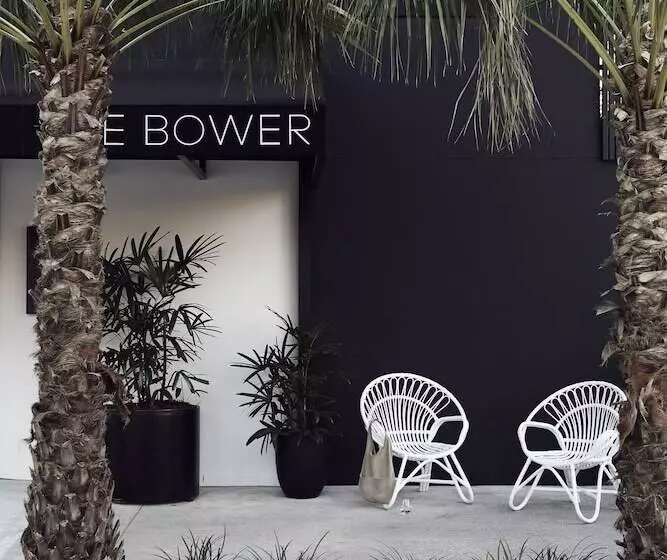 ホテル The Bower Byron Bay