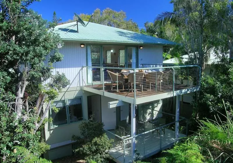 هتل The Retreat Beach Houses