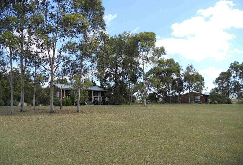 בית מלון כפרי Cabins On Halls