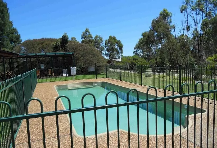 فندق Cabins On Halls