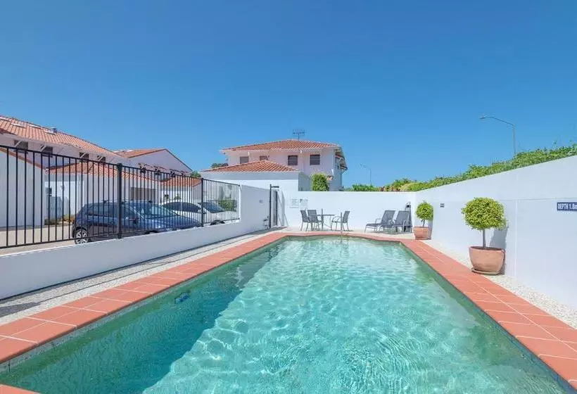 Hotelli Villa Aqua