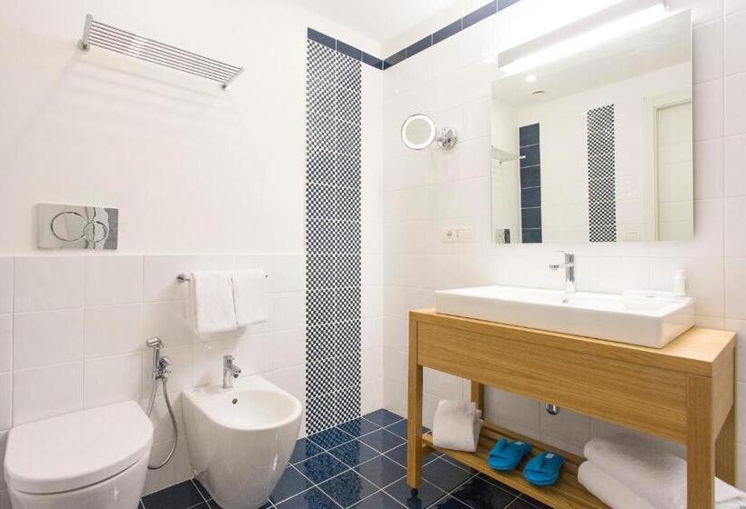 ホテル Villa Fiorella Art