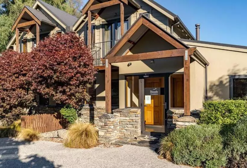 Отель Wanaka Luxury Apartments