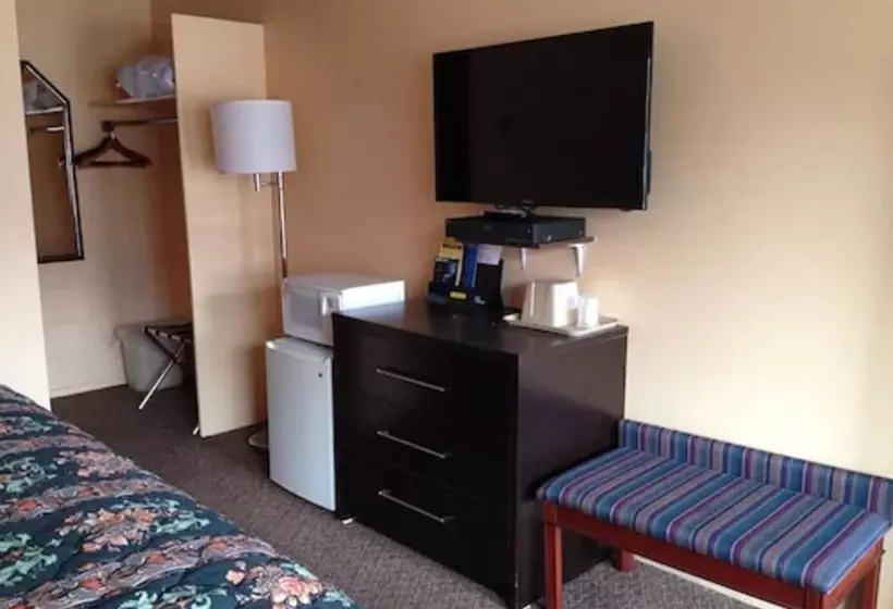 Imperial Motel Cortland