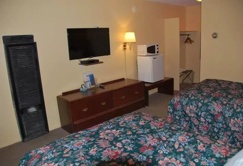 Imperial Motel Cortland