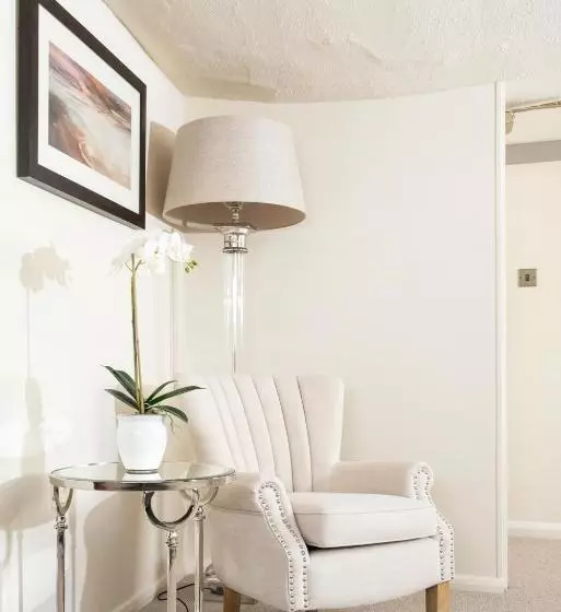 Roundthorn Country House & Luxury Apartments