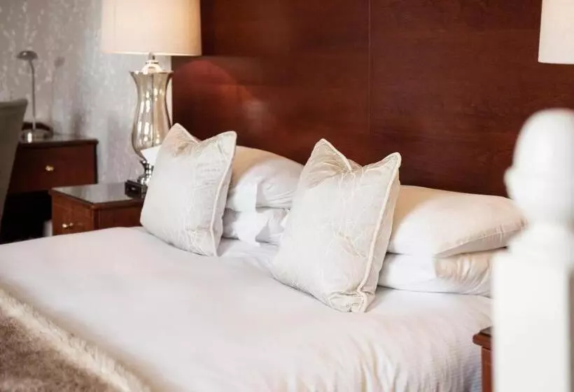 Roundthorn Country House & Luxury Apartments