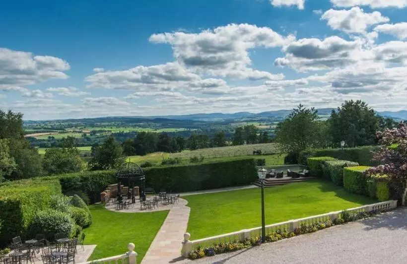 Roundthorn Country House & Luxury Apartments