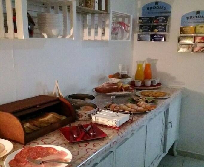 B&b Sweet Home Two Steps From The Ruins..