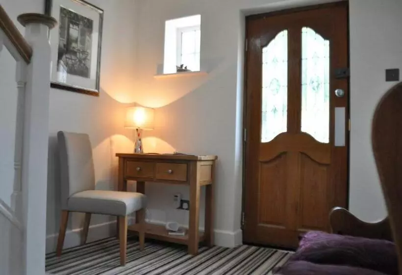 צימר Canford Crossing