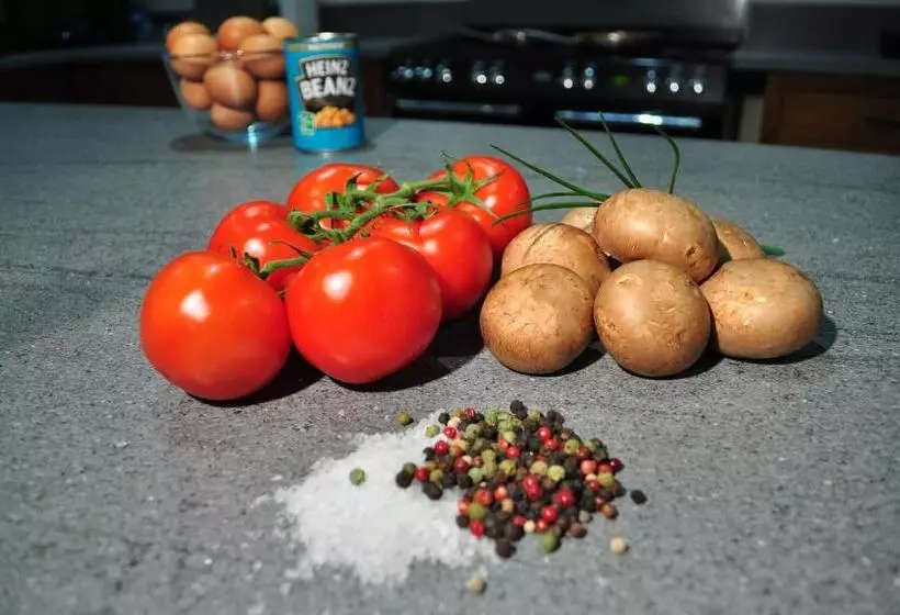 צימר Canford Crossing