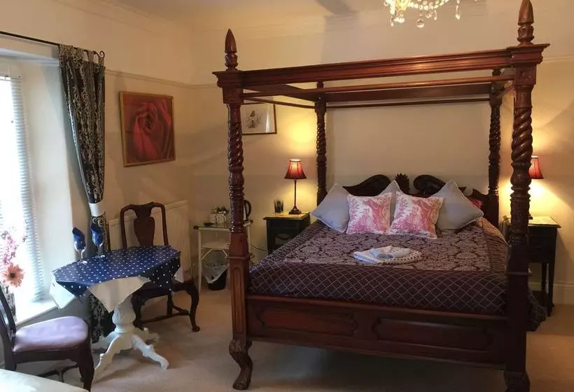 Bed and Breakfast The Priory