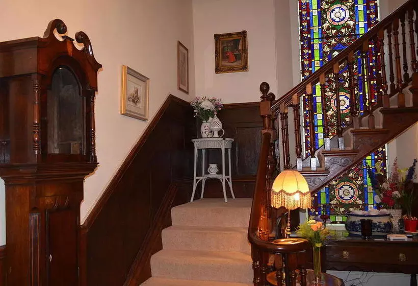 Bed and Breakfast The Priory