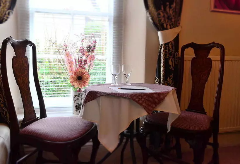 Bed and Breakfast The Priory