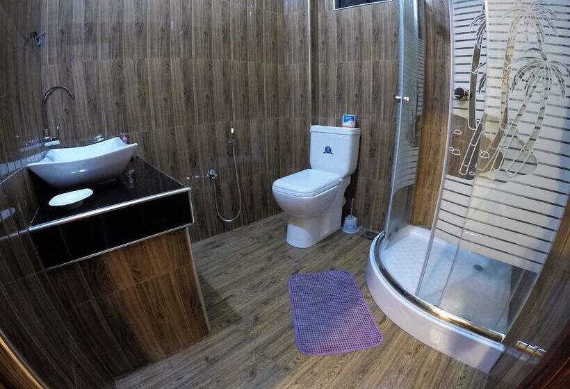 مبيت وإفطار White Palace