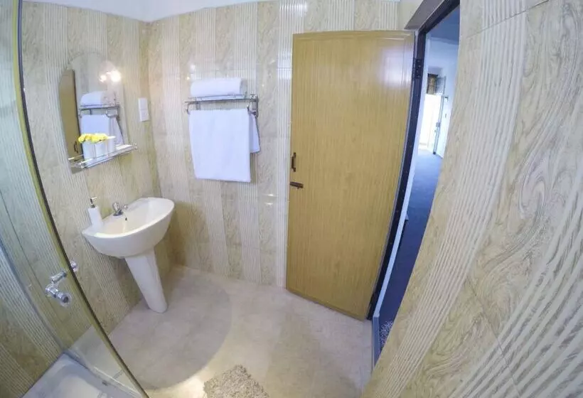 ベッドアンドブレックファースト White Palace