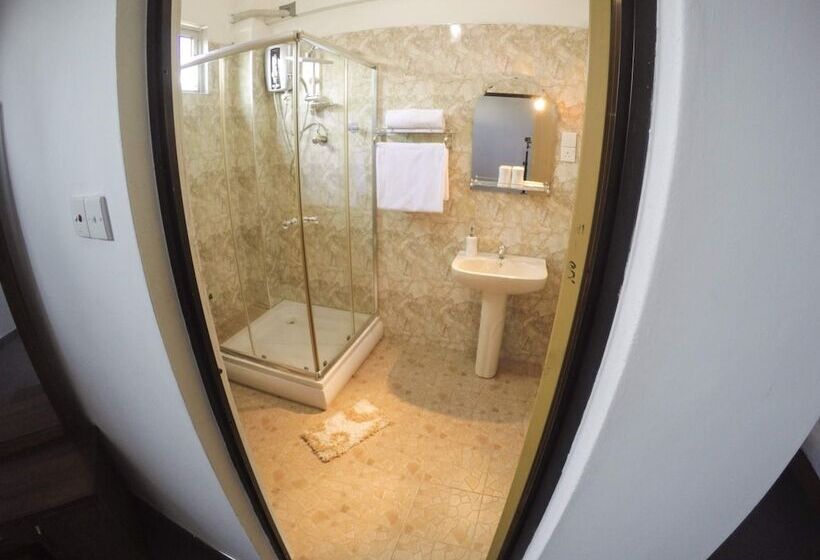 مبيت وإفطار White Palace