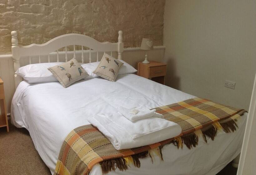 Four Seasons Bed And Breakfast