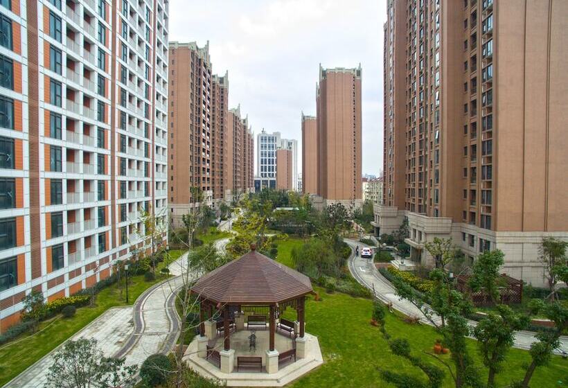 Green Court Place Jinqiao Middle Ring Shanghai