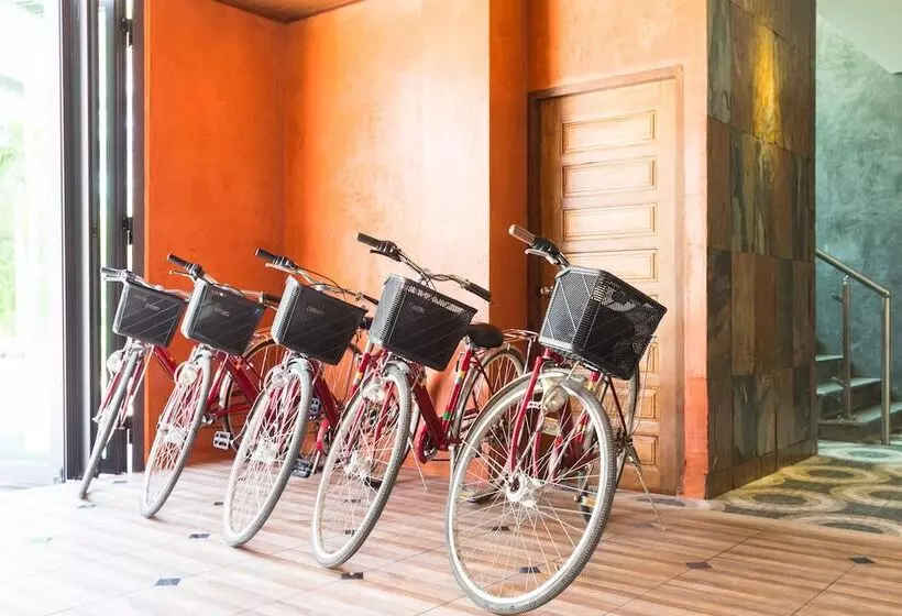 هتل Coriacea Beachfront Boutique Phuket Resort Sha Plus