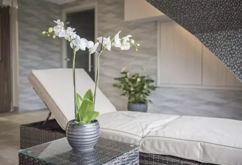 Cotswolds Hotel & Spa