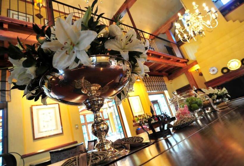 호텔 De Hoek Country