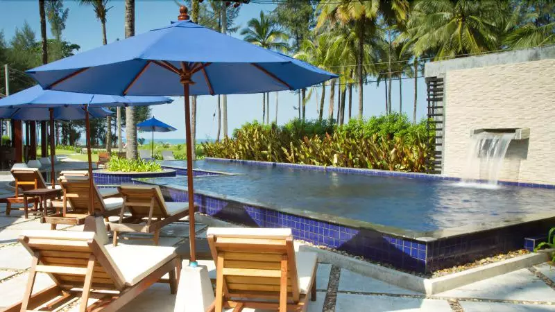 Отель Khaolak Blue Lagoon Resort Sha Extra Plus