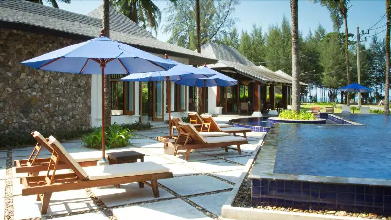 Отель Khaolak Blue Lagoon Resort Sha Extra Plus