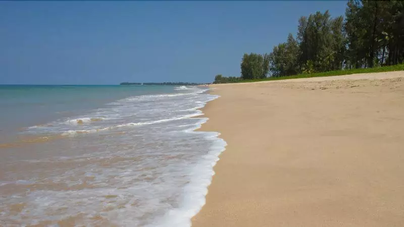 Отель Khaolak Blue Lagoon Resort Sha Extra Plus