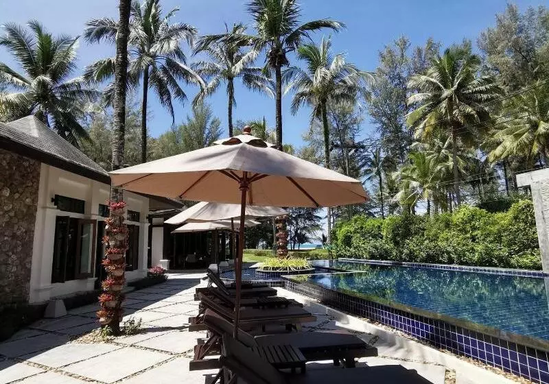 Отель Khaolak Blue Lagoon Resort Sha Extra Plus