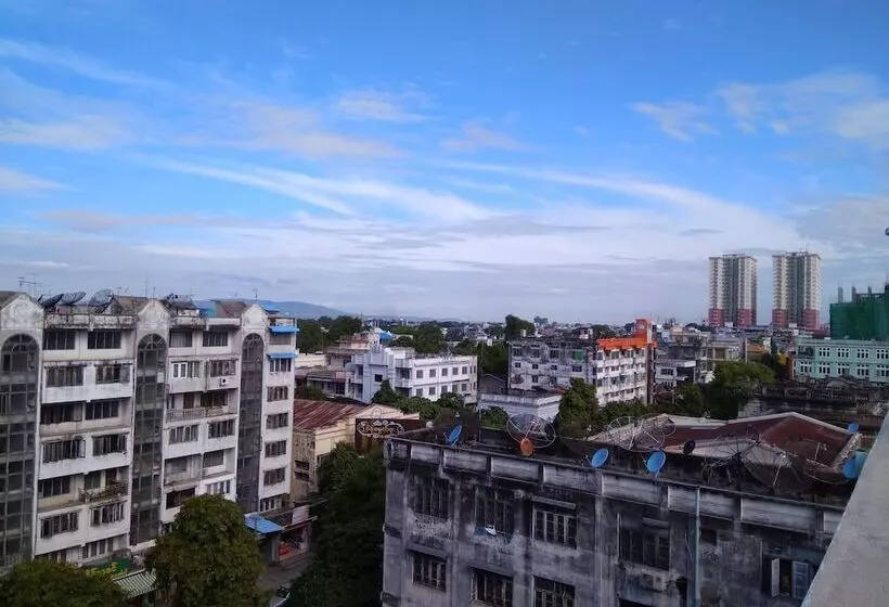 هتل Man Shwe Li