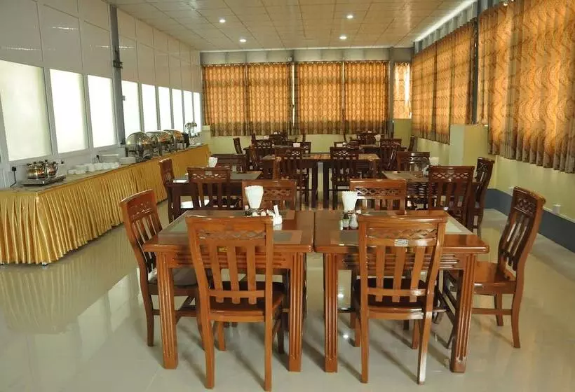 هتل Man Shwe Li