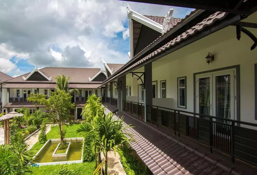 هتل Sokvinna Garden Villa