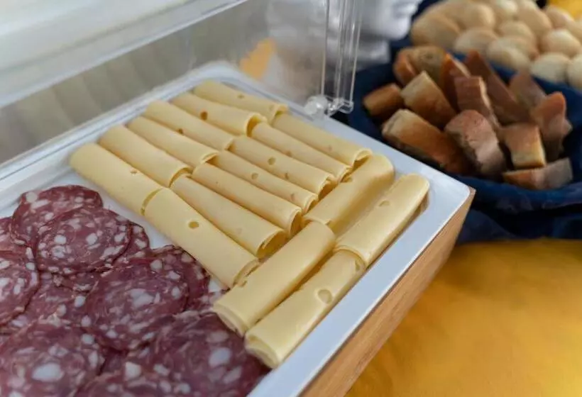 Otel Testa Di Monaco Natural Beach