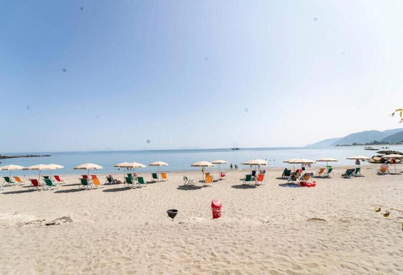 בית מלון כפרי Testa Di Monaco Natural Beach