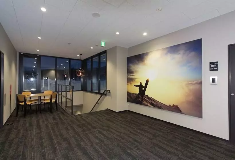 ホテル The Lodge Moiwa 834